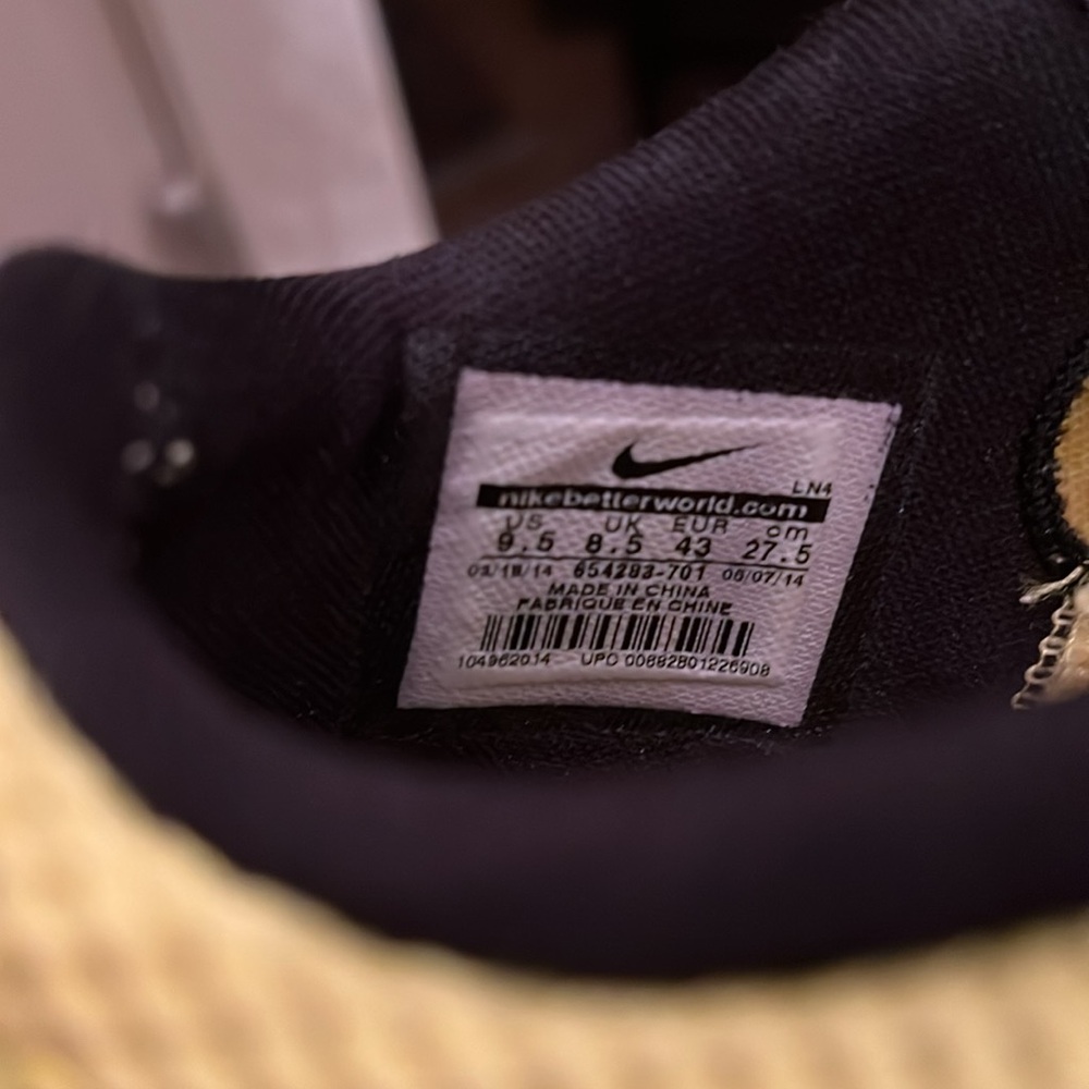 Men’s Nike University of Oregon yellow ‘Win the Day’ shoes Men's 9.5 - Picture 10 of 12